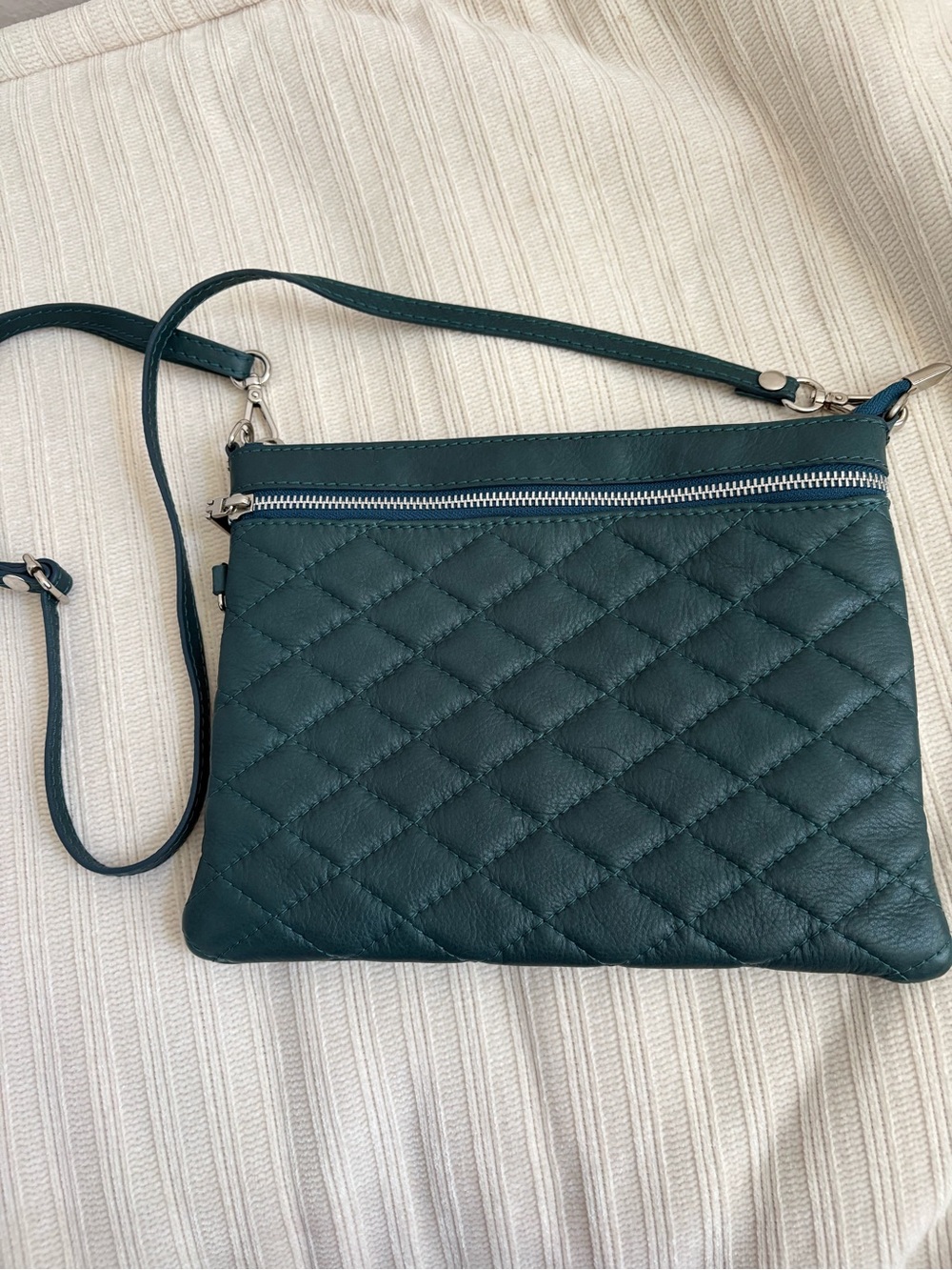 Vera Pelle Quilted Teal Crossbody Bag